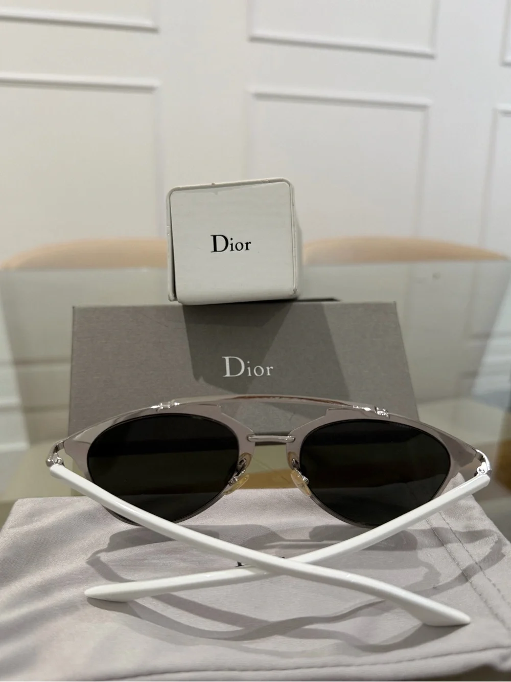 Dior contemporary pilot